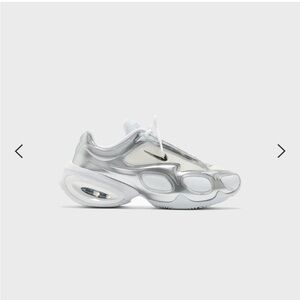 NWOT Nike Women's WMNS Air Max Muse Metallic silver Size US 6.5